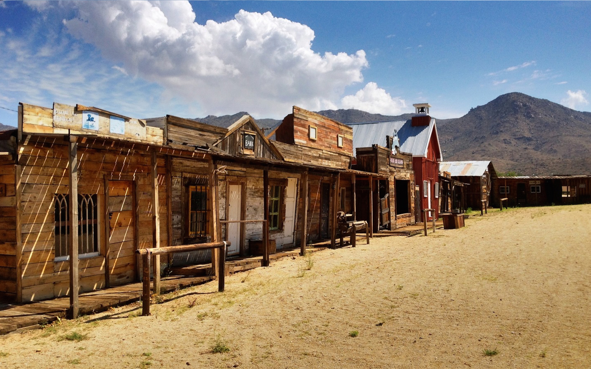 Wild West Ghost Town and Hoover tour from Las Vegas