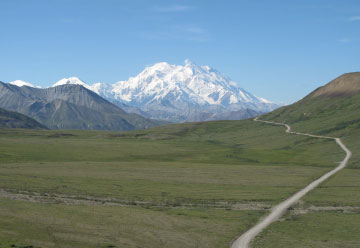 Alaskan road leading to Denali